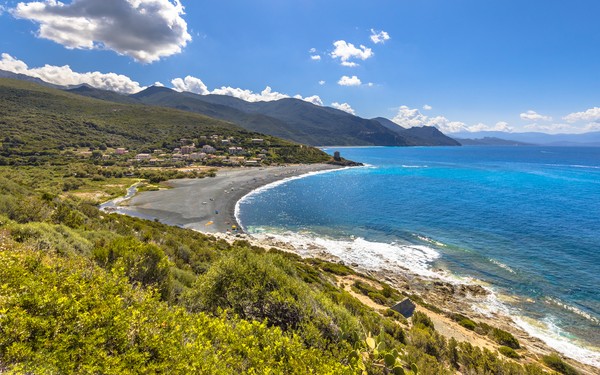 Vue sur la plage d’Albo