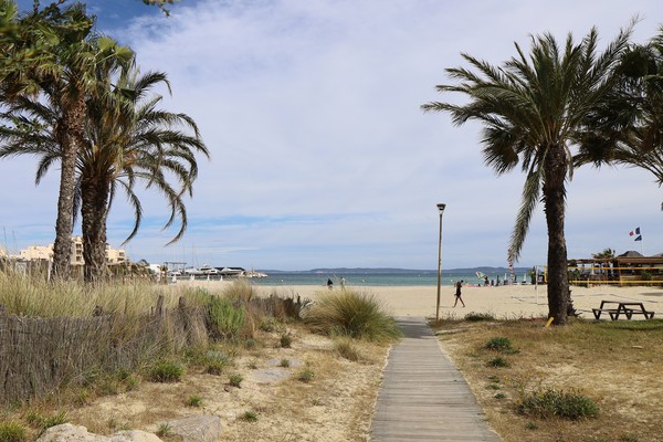 Photo principale de Plage La Faviere