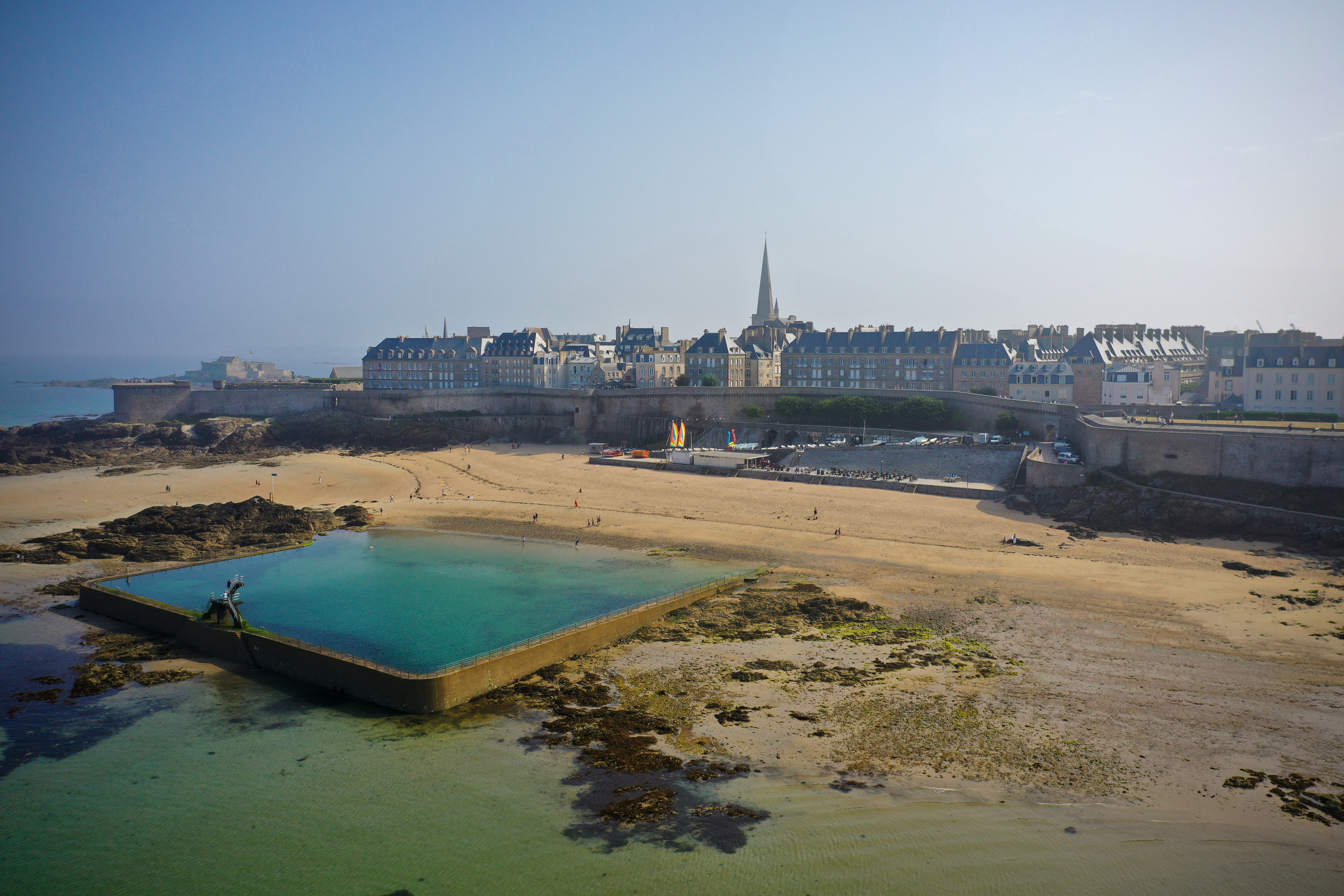 piscine bon secours avec vue sur saint malo